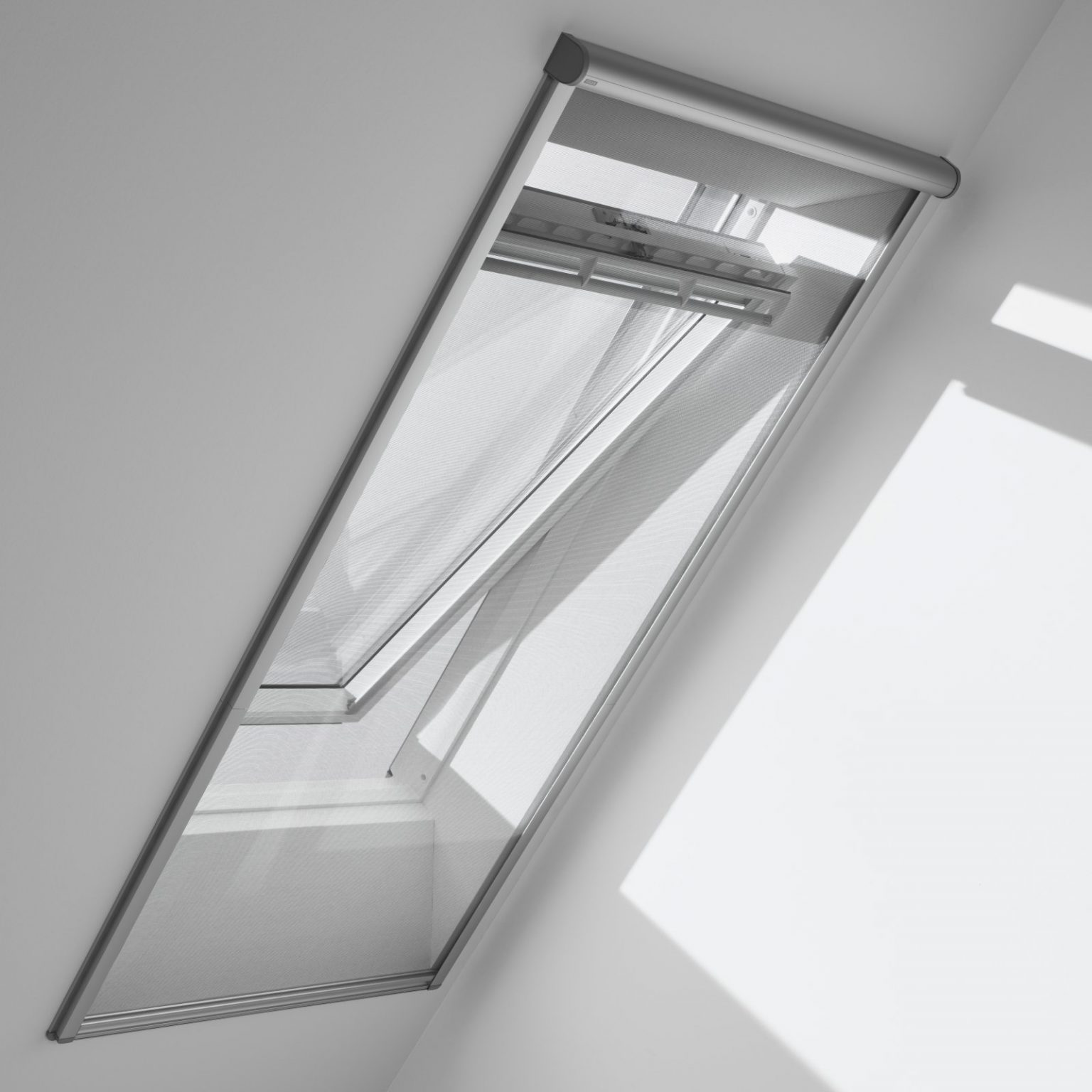 skylights that open with screens