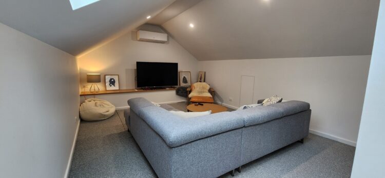 Massive Extension with Street View Barely Changed in Seddon Lounge