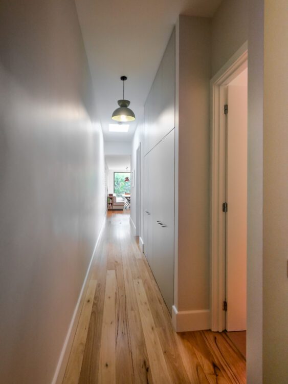 Inner City Terrace Reinvented in Fairfield - Corridor